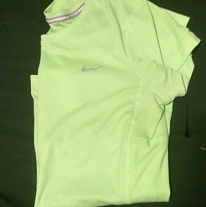Nike Tee*